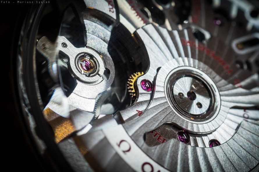 omega_speedmaster_57_8