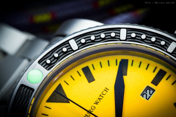 schamburg_aqm4_orange_sm-22