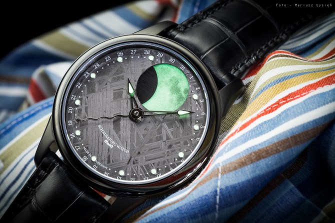 schaumburg_moon_meteorite_sm-14