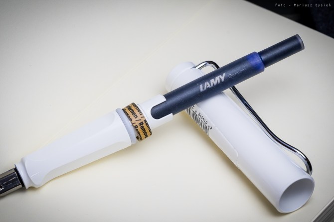 lamy_safari_white_sm-4