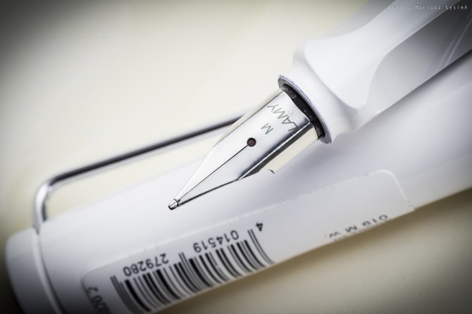 lamy_safari_white_sm-6