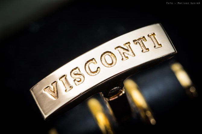 visconti_homo_sapiens_spinki_sm-9