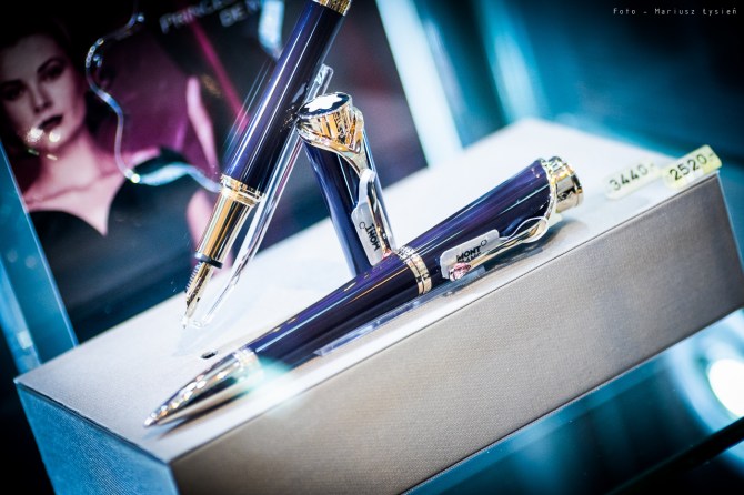 montblanc_blackandwhite2015sm-3