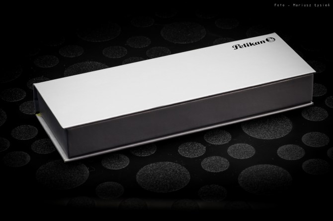 pelikan_stola_iii_sm-1