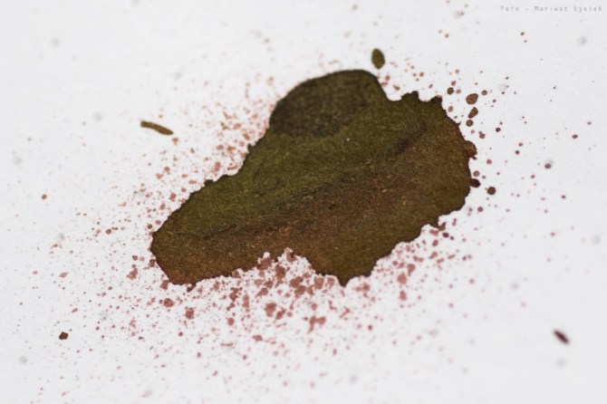 delta_classic_brown_sm-8