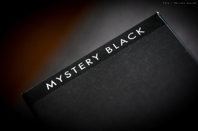montblanc_mystery_black_sm-16