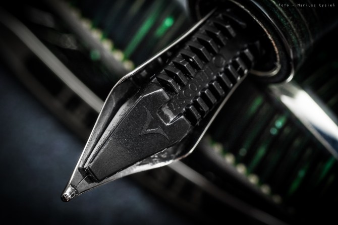 visconti_metropolitan_green_sm-8